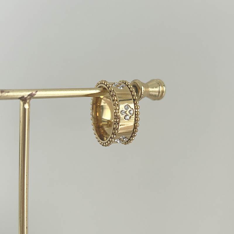 CLOVER / RING - TOPACC