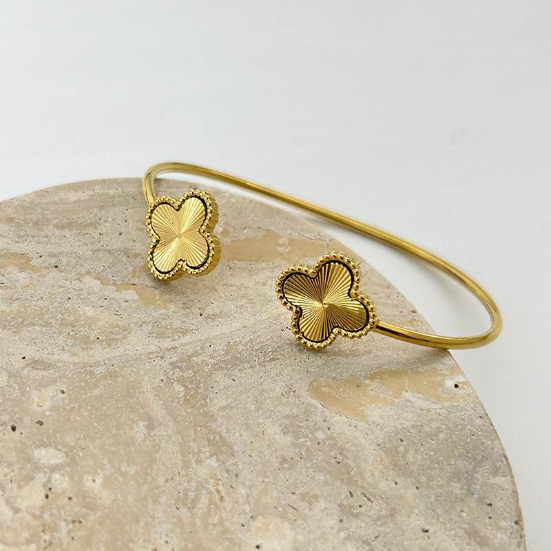 FLOWERS / BANGLE - TOPACC